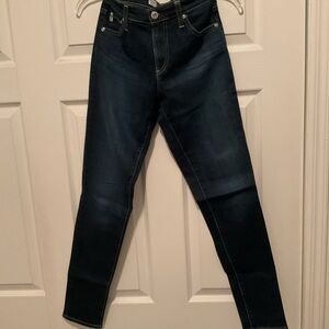 AG Jeans B-Type 1 Legging Ankle Midrise Skinny Jeans Size 26. Inseam 29”